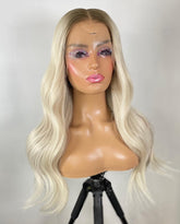 Lace Front Humana Ondulada 65cm 13x4 HD - Hellen